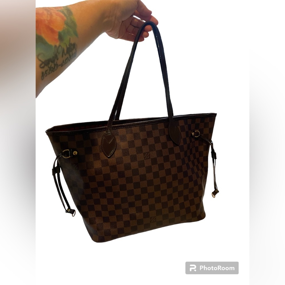 LV Neverfull